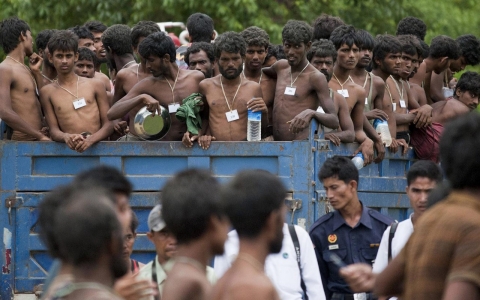 Thumbnail image for Myanmar denies Rohingya persecution is behind migrant boat crisis