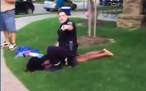 Thumbnail image for Experts question aggressive tactics in video of McKinney officer