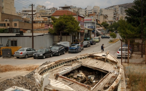 Thumbnail image for Greek shipping town devastated by crisis girds for anti-bailout fight