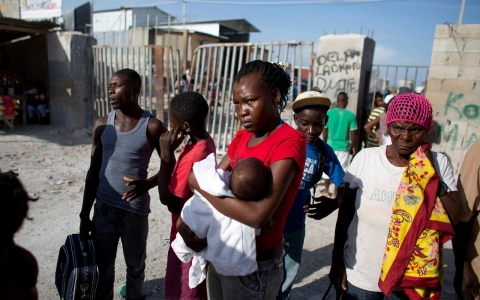 Thumbnail image for Haitian migrants allege deportation, but DR disputes claims