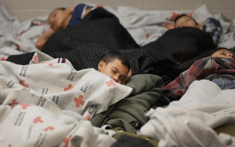 Thumbnail image for Judge: US violates agreement in detention of immigrant kids