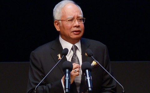 Thumbnail image for Facing corruption scandal, Malaysian PM fires officials investigating him