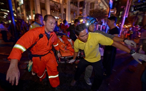 Thumbnail image for Deadly bomb blast rips through central Bangkok