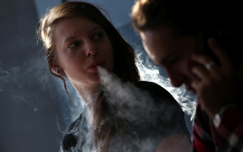 Thumbnail image for High schoolers who vape more likely to also try cigarettes, study finds