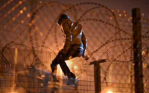 Thumbnail image for Hundreds of migrants attempt to enter UK through Channel Tunnel