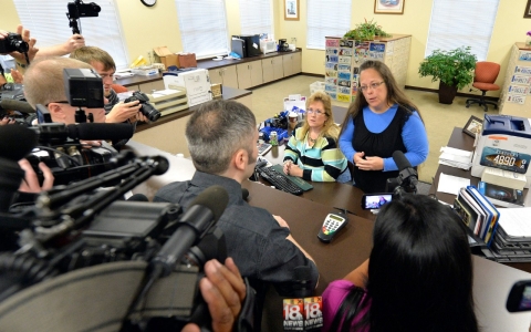 Thumbnail image for Kentucky clerk again refuses to issue marriage licenses to gay couples