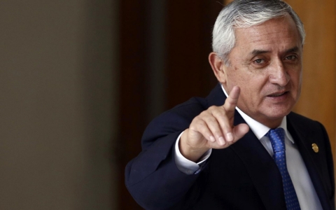 Thumbnail image for Guatemala Congress lifts president's immunity of office