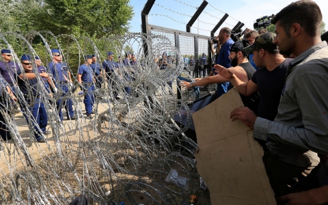 Thumbnail image for Hungary repels refugees at Serbian border with tear gas, water cannons