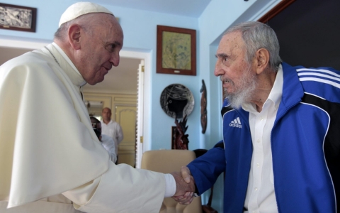 Thumbnail image for Pope Francis meets Fidel Castro after saying Mass in Havana