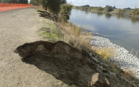 California drought and impending El Niño raise fears of levee breaks