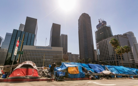 Thumbnail image for Los Angeles declares homelessness state of emergency