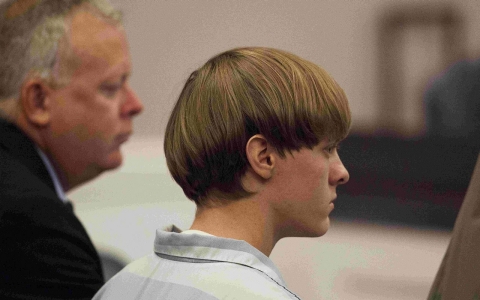 Thumbnail image for State to seek death penalty for Charleston church shooting suspect