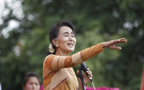 Thumbnail image for Myanmar's Suu Kyi opens election effort on Facebook