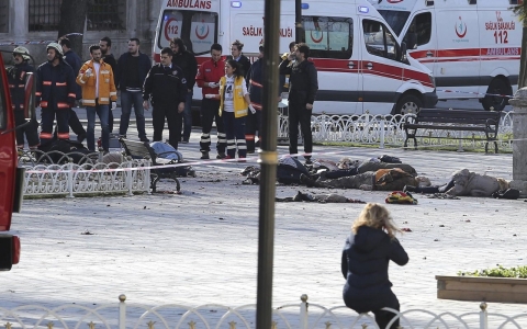 Thumbnail image for ISIL-linked attack on Istanbul tourist district kills 10