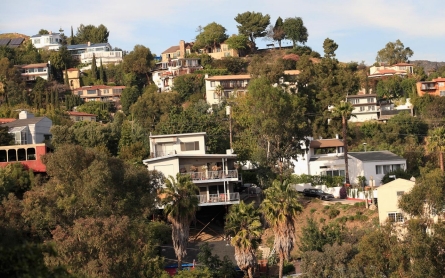 El Niño threatens homes built on California hillsides