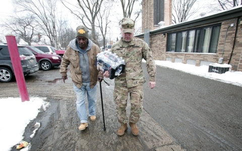 Thumbnail image for Obama declares state of emergency over water in Flint, Michigan 