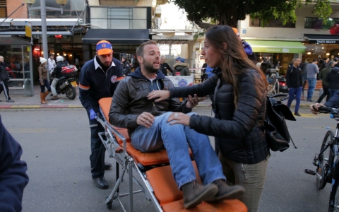 Thumbnail image for Israeli police searching for gunman who killed two in Tel Aviv