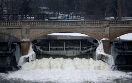 EPA official resigns over Flint water crisis