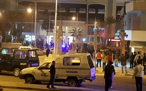 Thumbnail image for Three foreign tourists wounded in attack on Egypt hotel