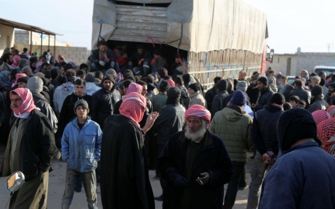 Thumbnail image for Turkey delivers aid to Syrians fleeing government assault 