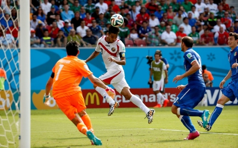 bryan ruiz costa rica