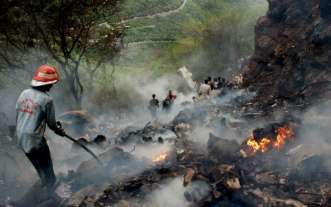 Thumbnail image for Timeline: Major air disasters