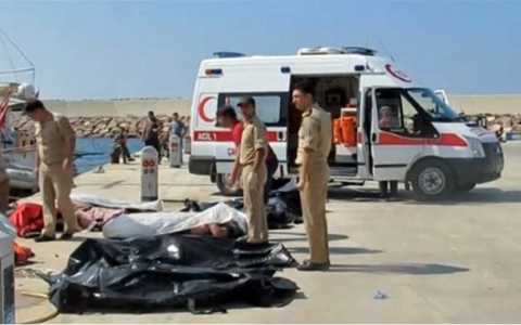 Thumbnail image for Refugees killed in boat collision off Turkish coast