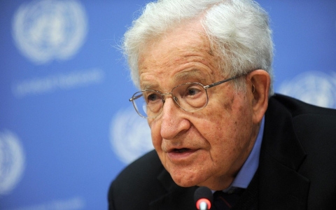 Thumbnail image for Noam Chomsky on the war against ISIL