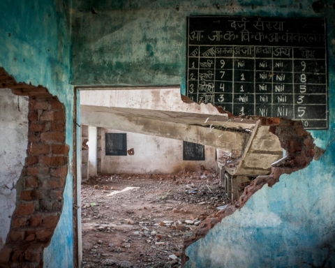 Maoists school