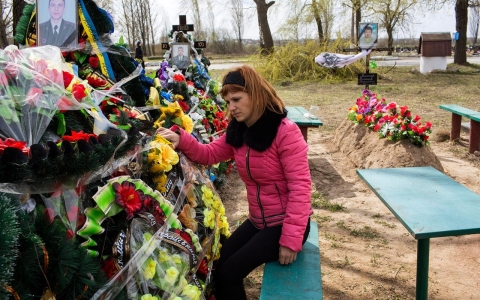 Thumbnail image for Ukrainian families await news from battlefield’s tragic harvest