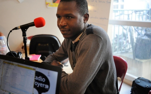 Thumbnail image for Parisian radio show lets immigrants set their frequency – and tell stories