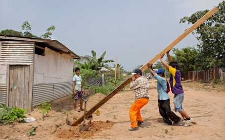 Peru's 'invaders' put down roots in Amazon