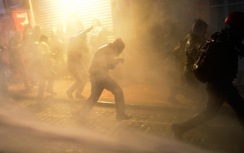 Thumbnail image for Photos: Anti-government protests in Istanbul