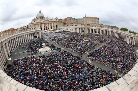 Thumbnail image for Photos: Pope Francis canonizes John XXIII and John Paul II