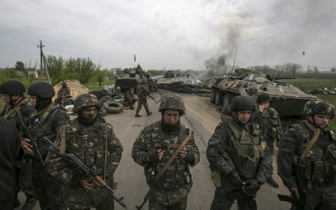 Thumbnail image for Photos: Ukrainian forces seize checkpoint near Slovyansk