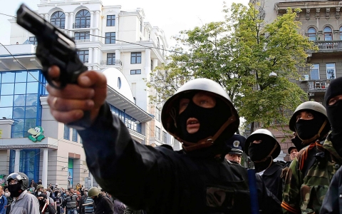 Thumbnail image for Photos: Ukrainians and pro-Russians clash in Odessa