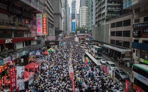 Thumbnail image for PHOTOS: Hong Kong residents protest for democracy