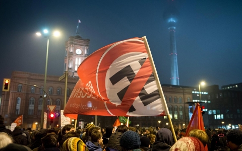 Thumbnail image for Photos: Anti-immigration rallies and counterdemonstrations in Germany