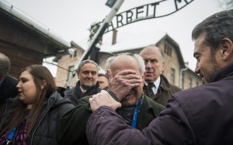 Thumbnail image for Photos: Auschwitz then and now