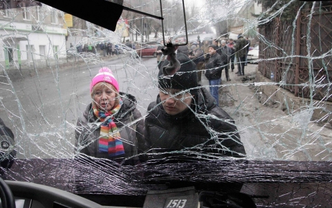 Thumbnail image for Photos: Despite official cease-fire, fighting in Ukraine intensifies