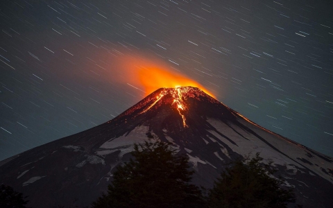 Thumbnail image for Photos: Volcano erupts in southern Chile