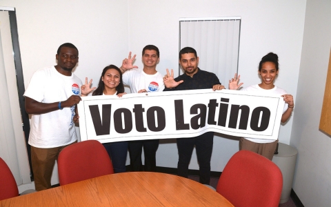 Thumbnail image for With Washington in gridlock, Latinos turn to state and local elections