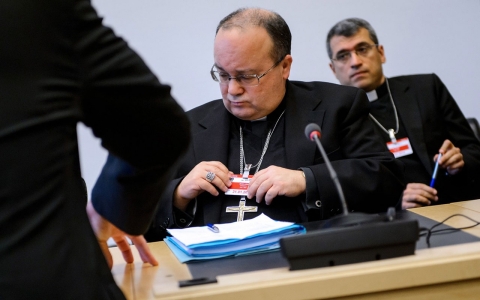 Thumbnail image for The Vatican still protects pedophile priests