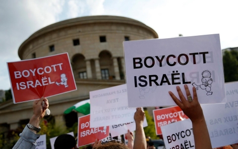 Thumbnail image for The case for boycott, divestment and sanctions against Israel