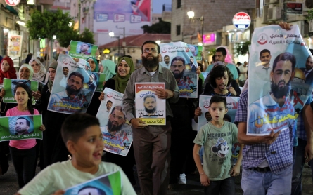 Israel must end force-feeding of hunger-striking Palestinian prisoners