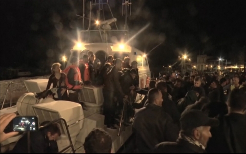 Thumbnail image for Boat carrying refugees sinks off Greek coast