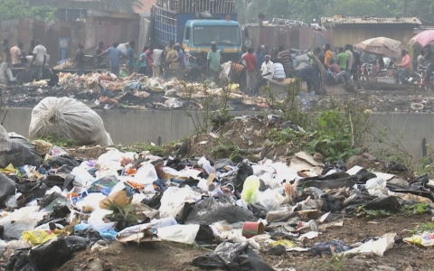 Thumbnail image for From trashy to flashy: Ghana gets creative with recycling