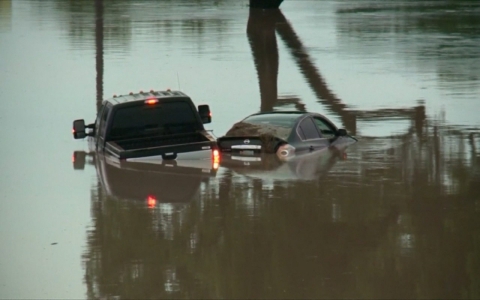 Thumbnail image for Deadly flooding hits the plains states