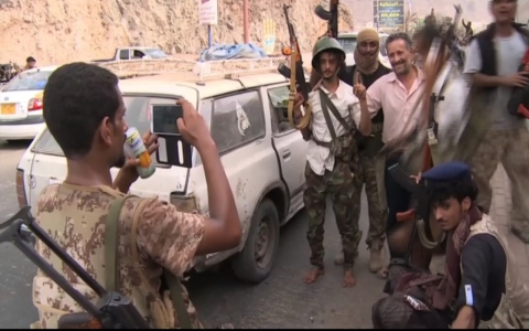 Thumbnail image for Fighting continues on the outskirts of Aden