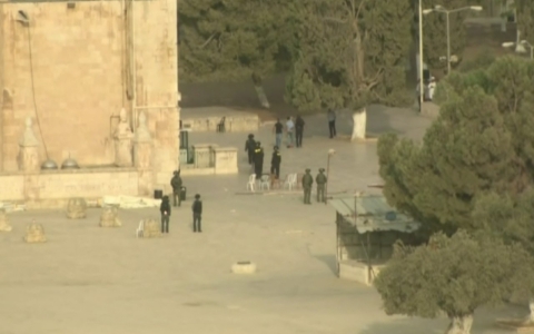 Thumbnail image for The third day of violence at Al-Aqsa compound